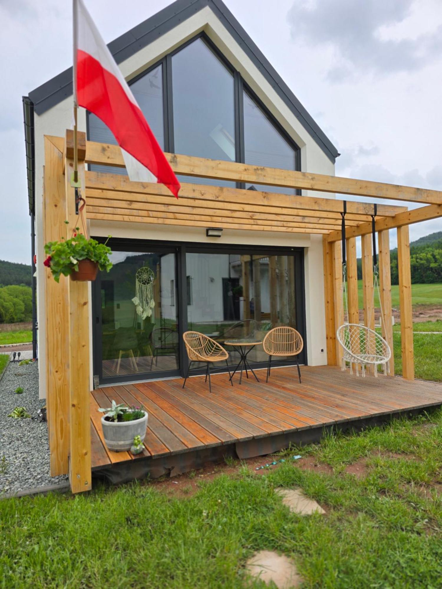 Wataha Pod Basztami - Wadera - Domki Caloroczne Radkow Exteriör bild